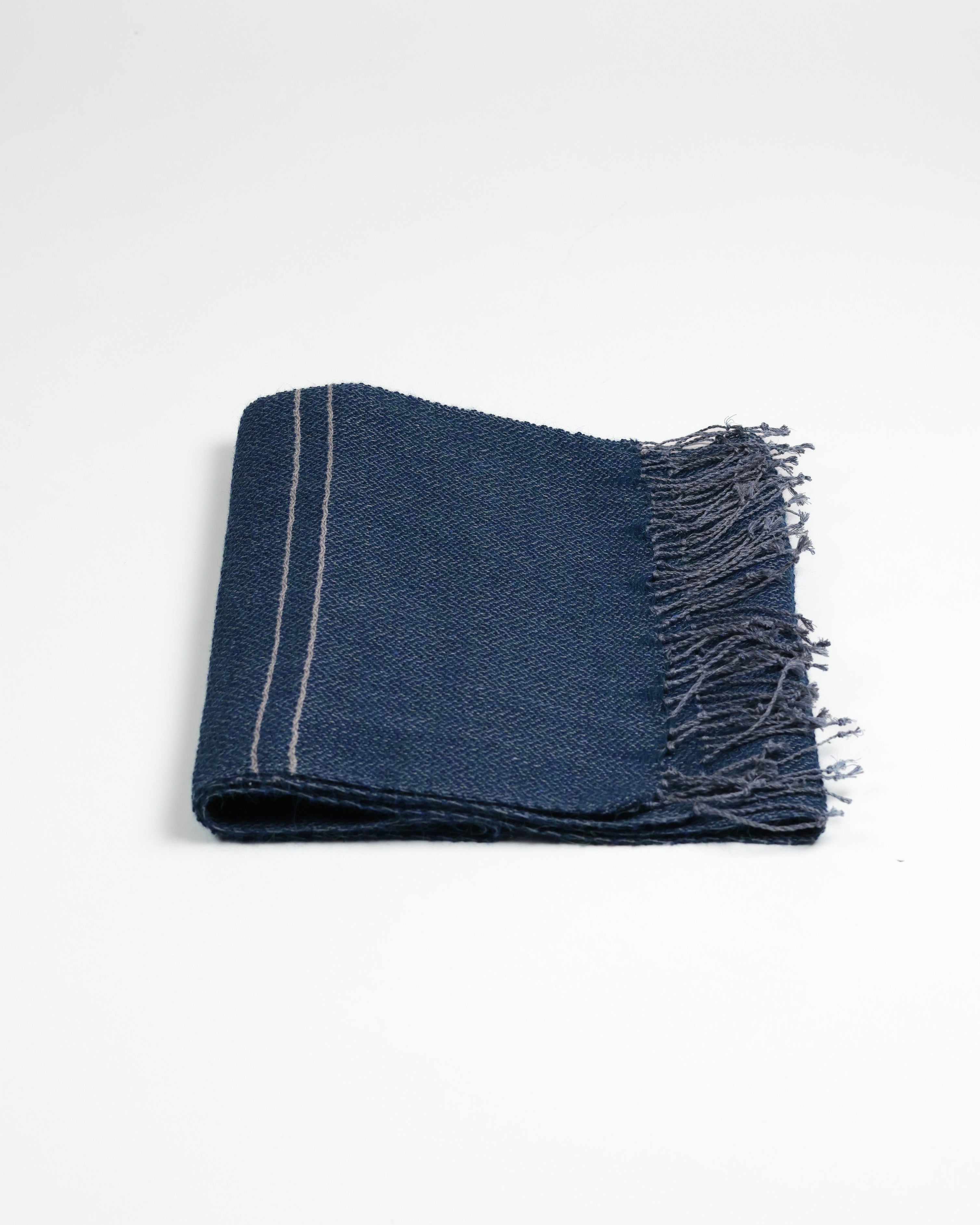 Avó-Avoa Scarf - Blue with Gray Stripes