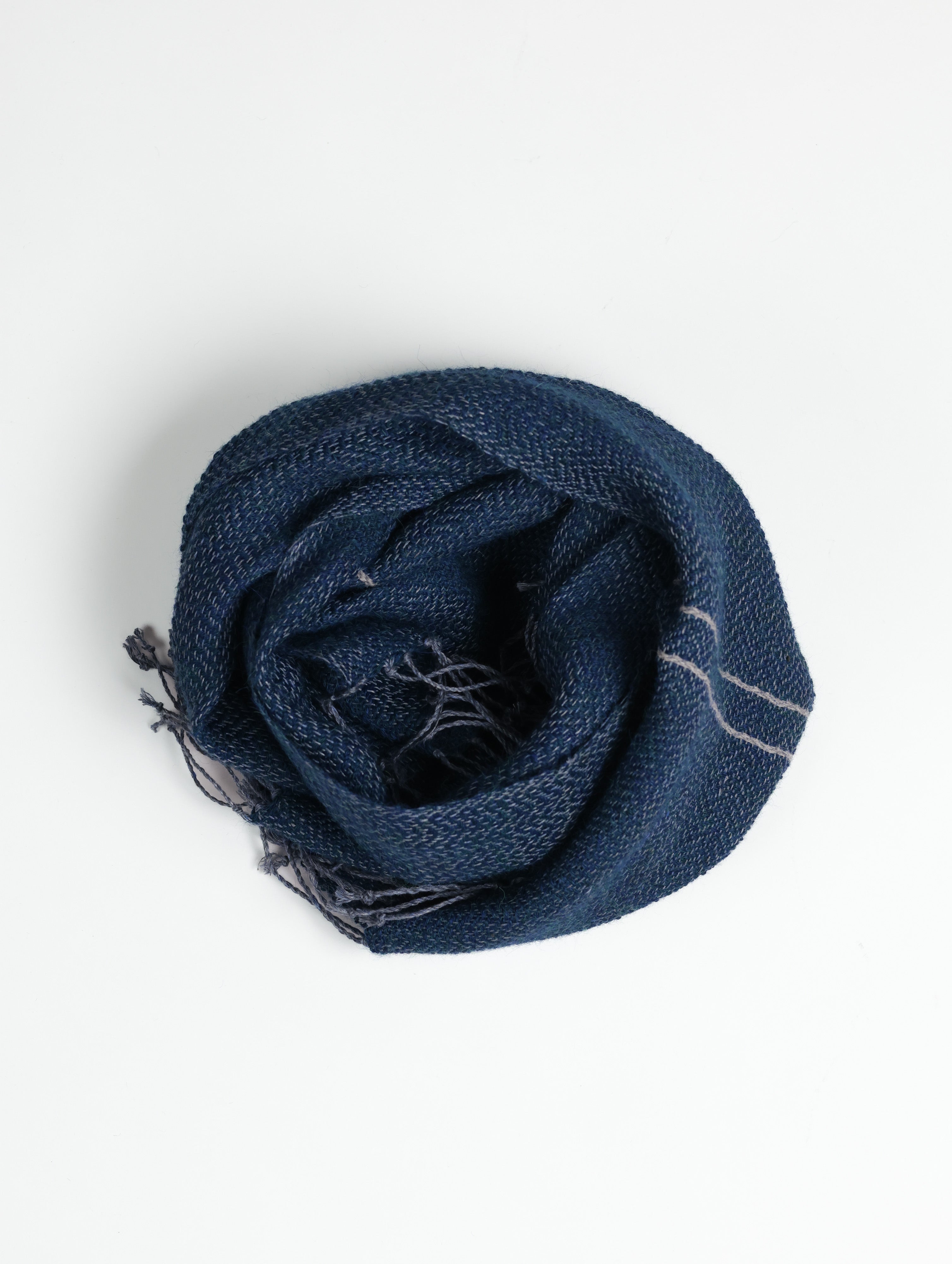 Avó-Avoa Scarf - Blue with Gray Stripes
