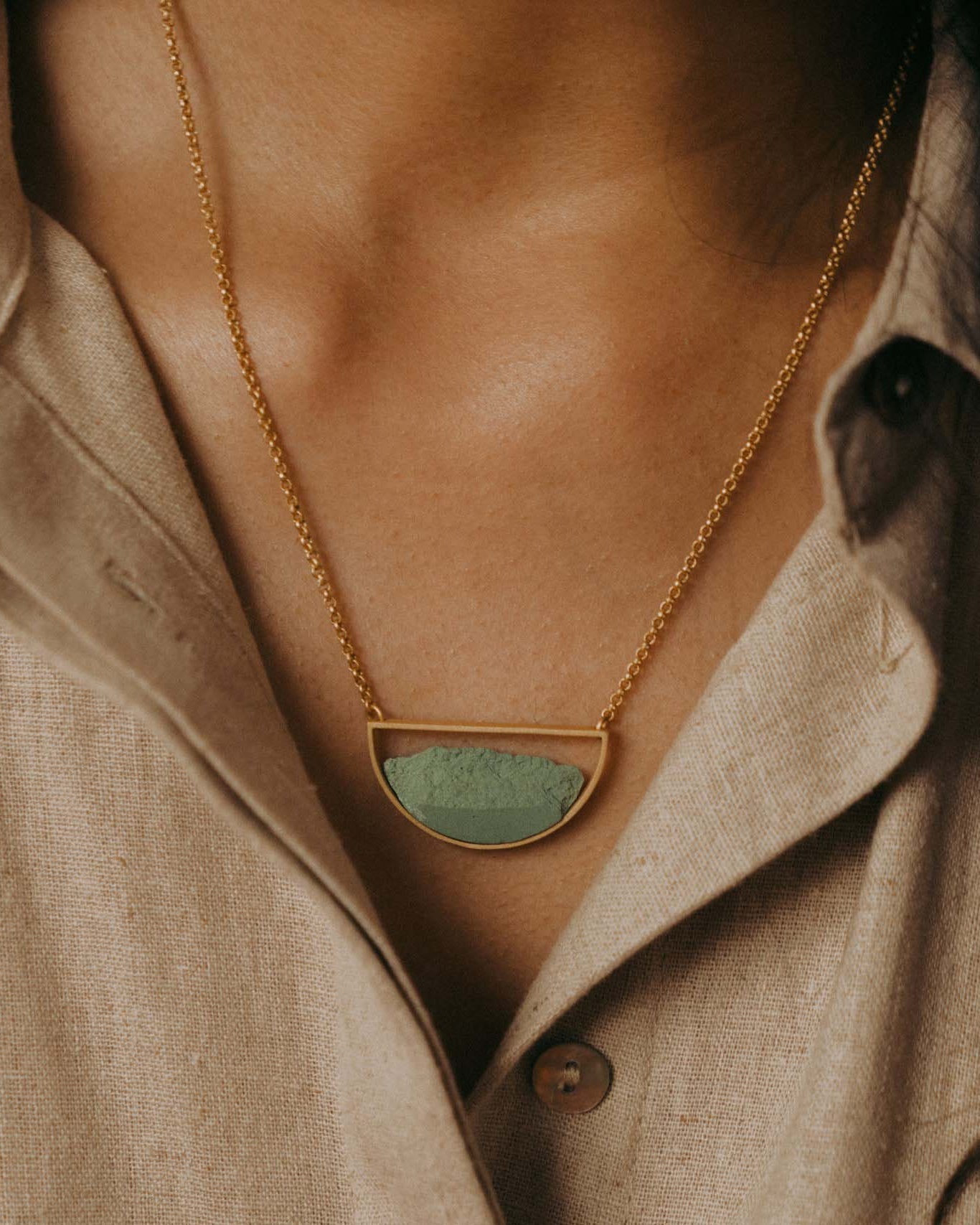 Fragmentos Half-Moon Necklace - Green Porcelain