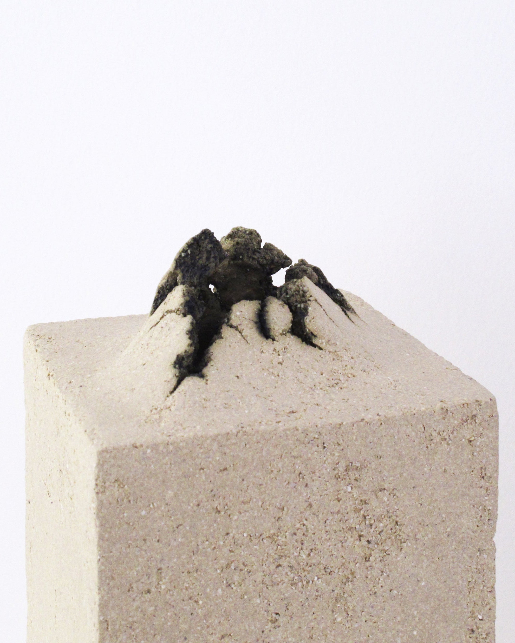 Kibo Vase Small - Beige Cement