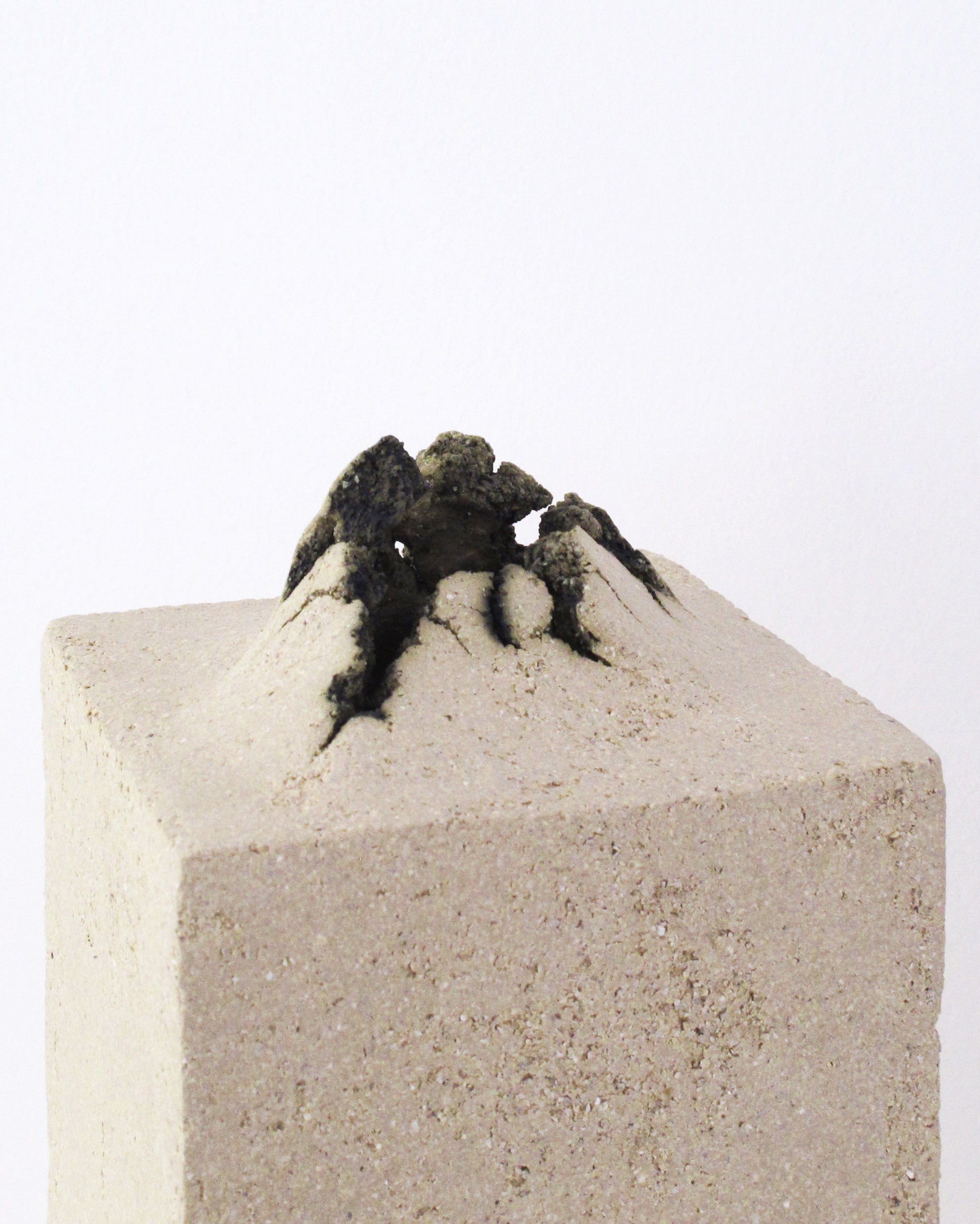 Kibo Vase Large - Beige Cement