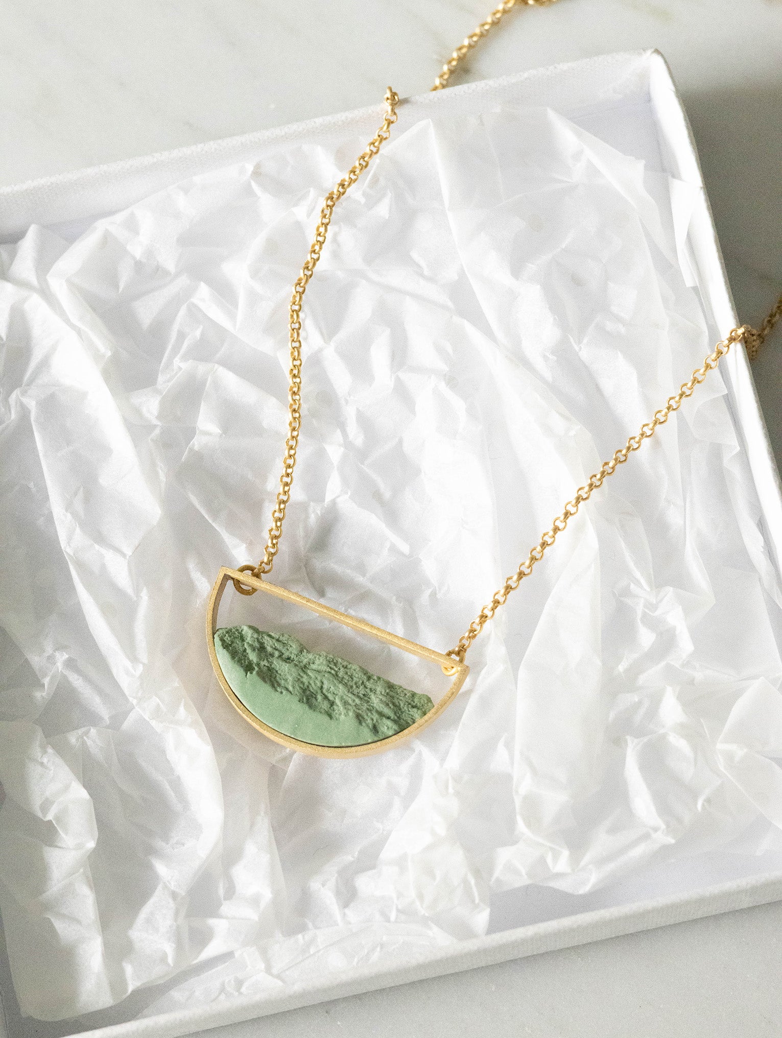 Fragmentos Half-Moon Necklace - Green Porcelain