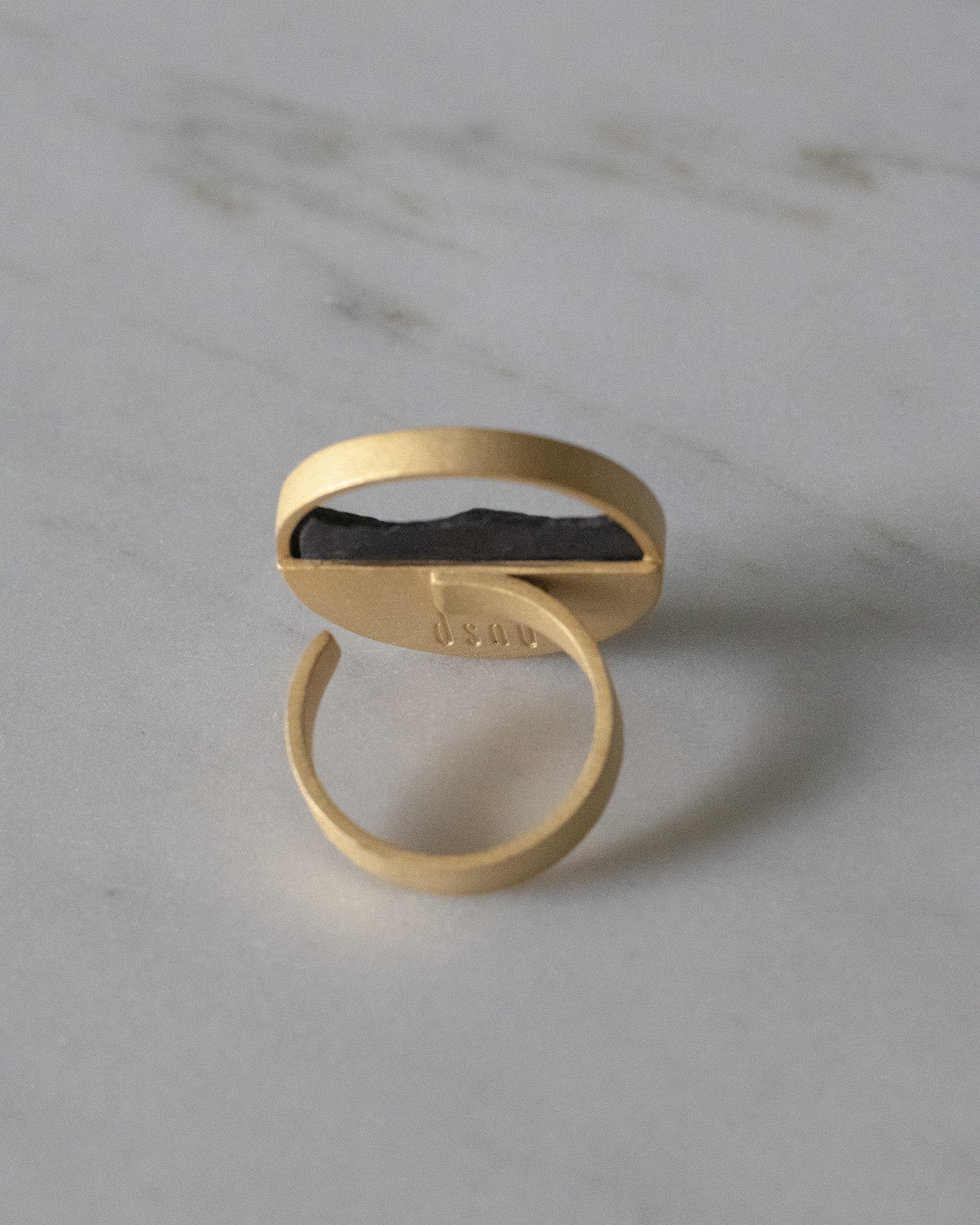 Fragmentos Ring - Black Porcelain