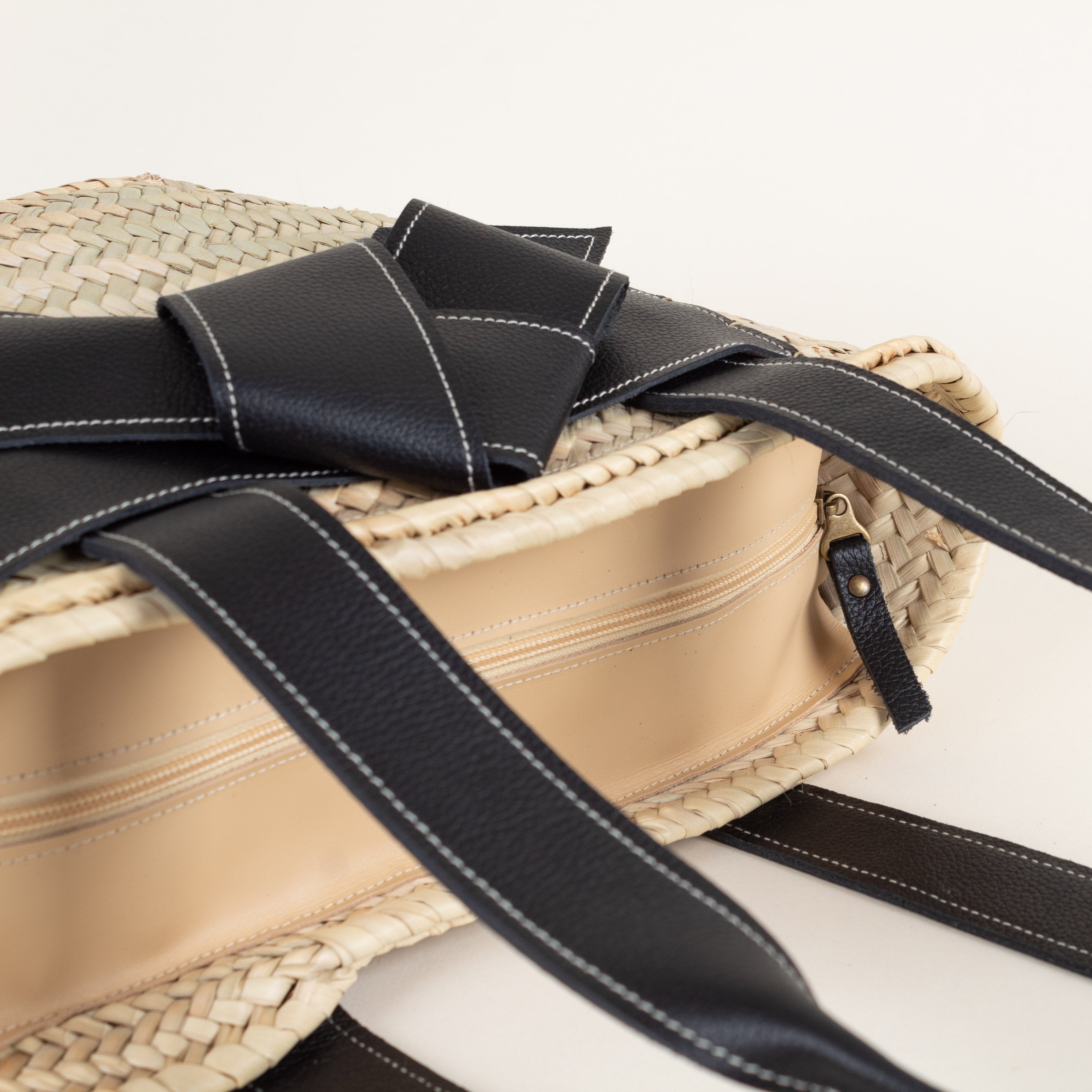 Valeria Capazo Bag - Black Pebble