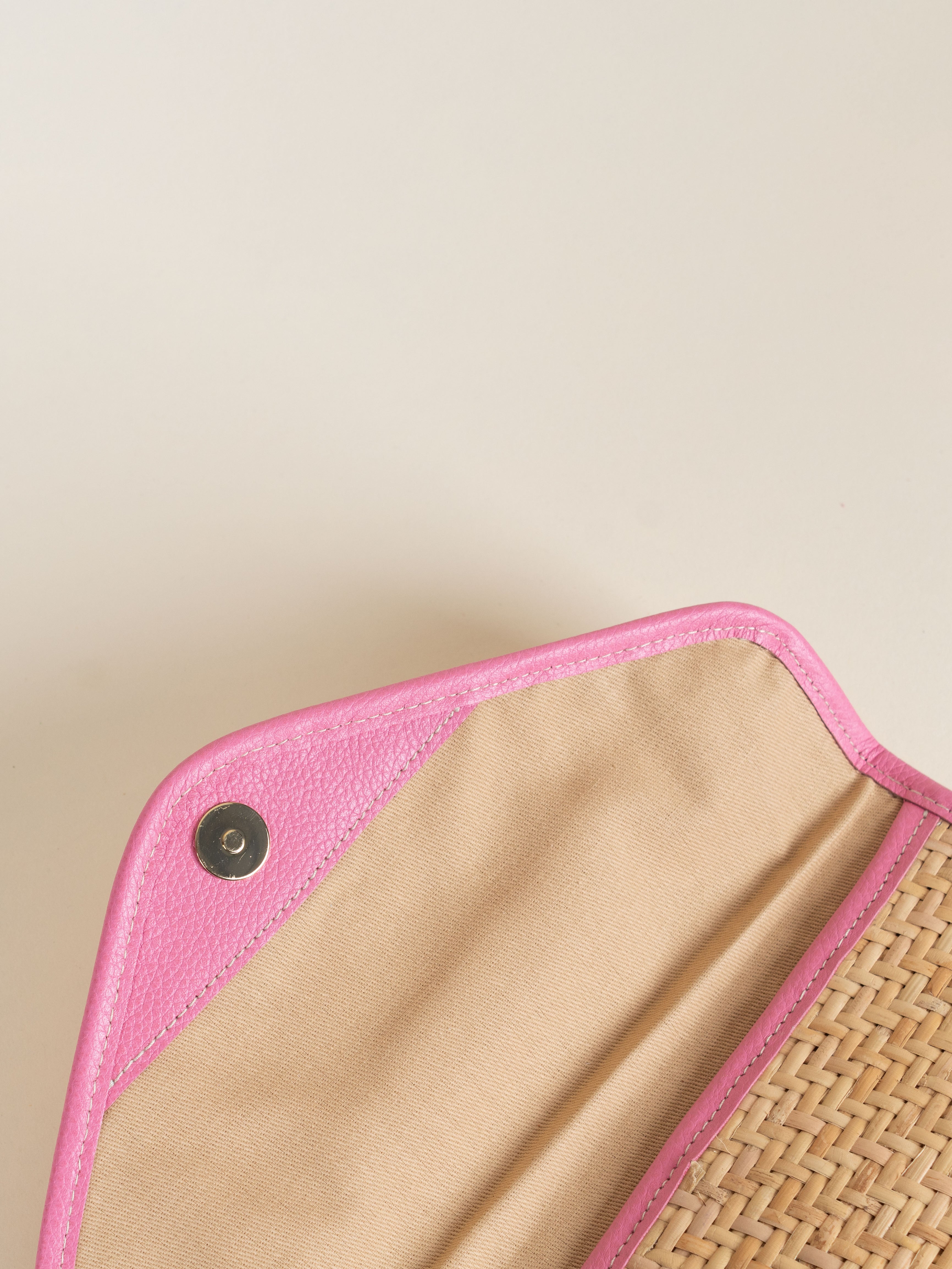 Anne Wicker Clutch - Pink Pebble
