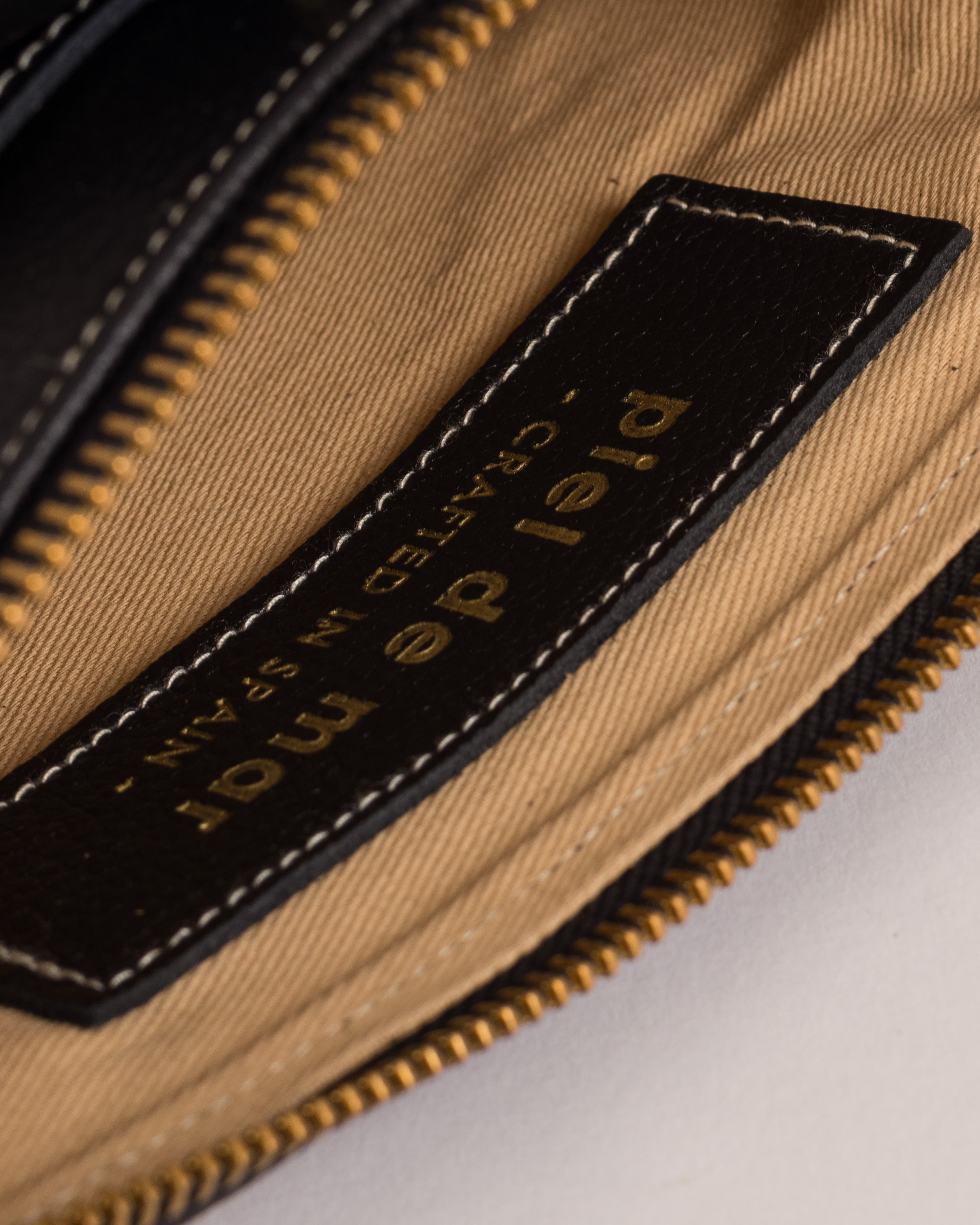 Valeria Leather Shoulder Bag - Black Pebble