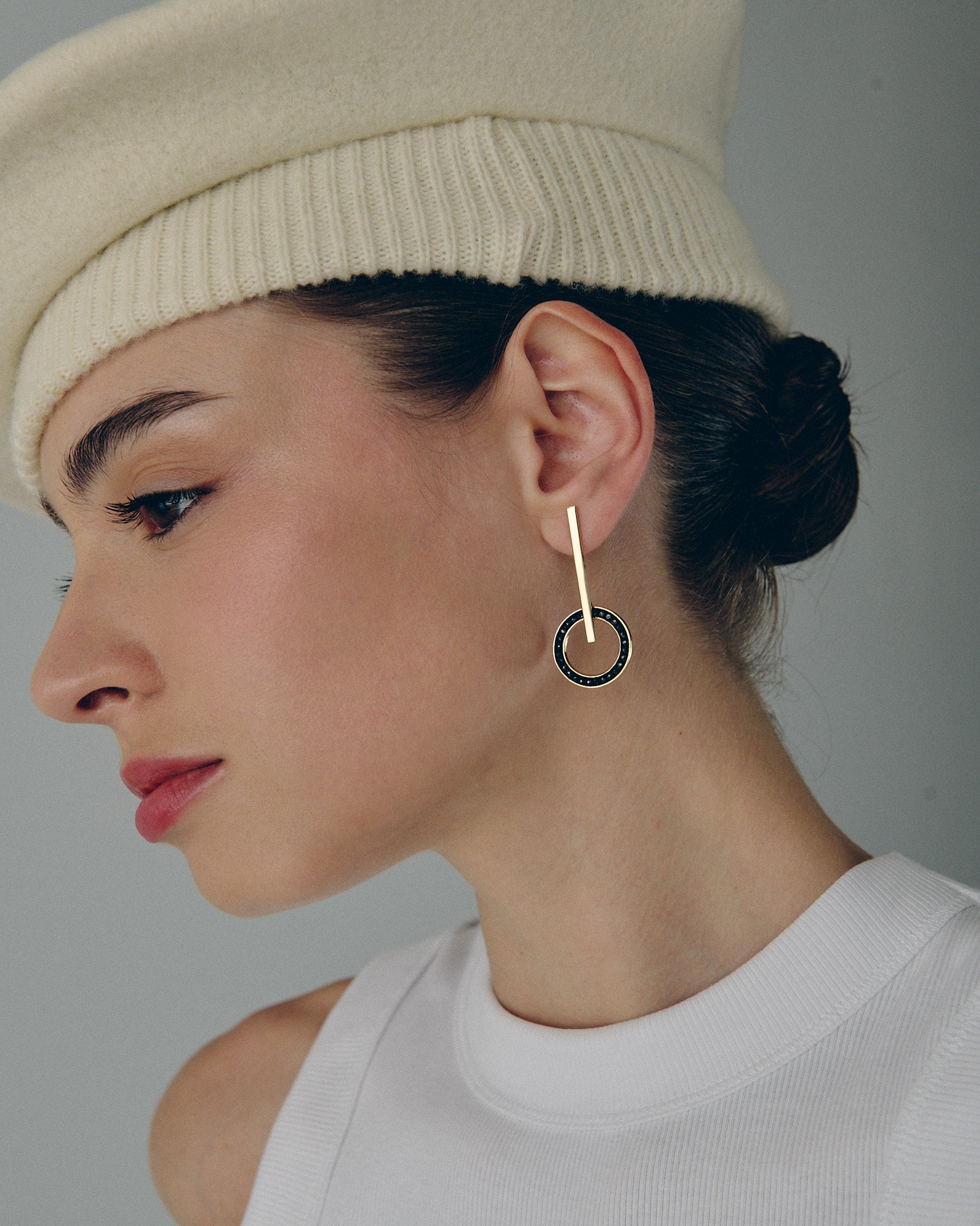 Black Spinel Circle Earrings