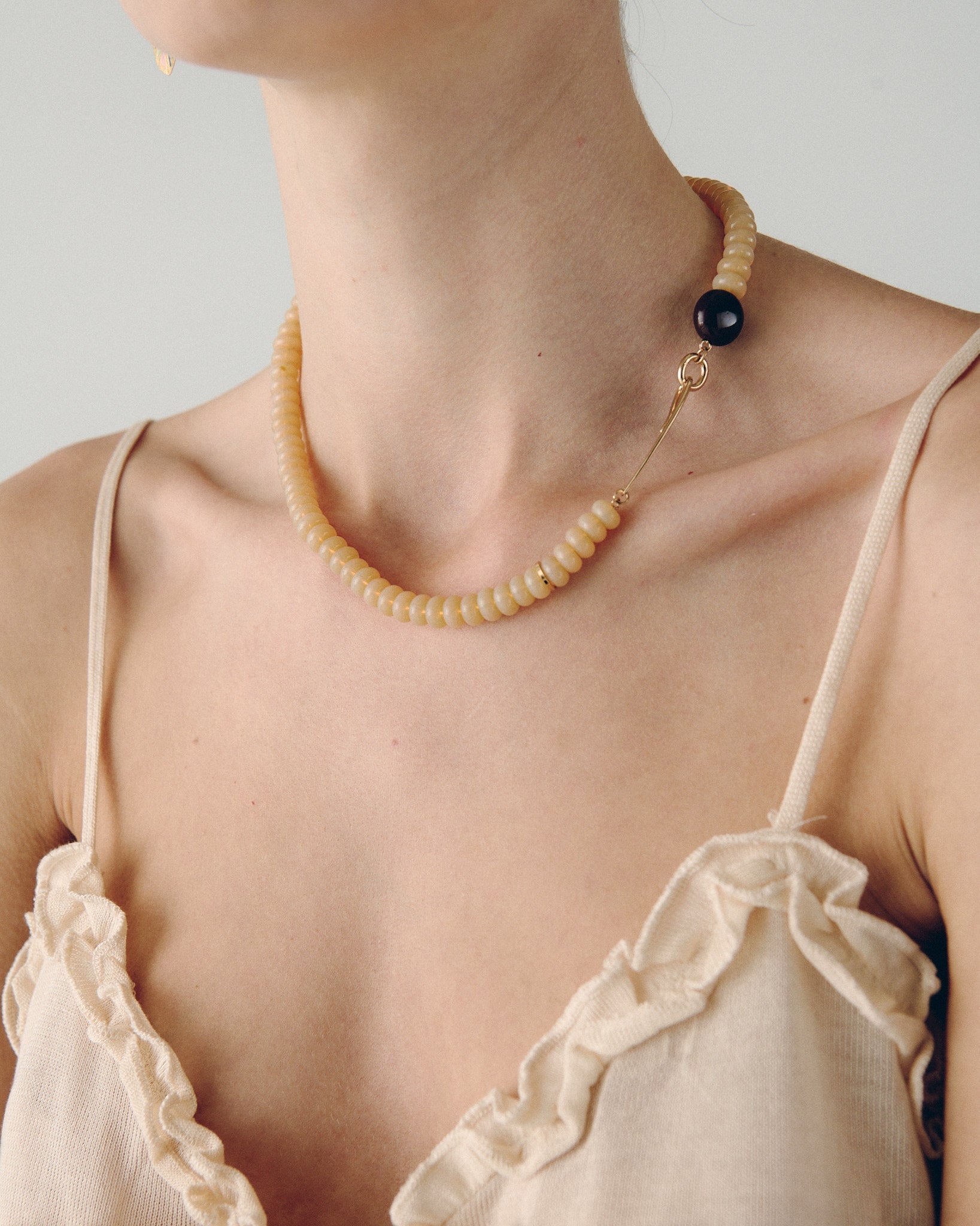 Cristina Necklace - Beige-Chocolate