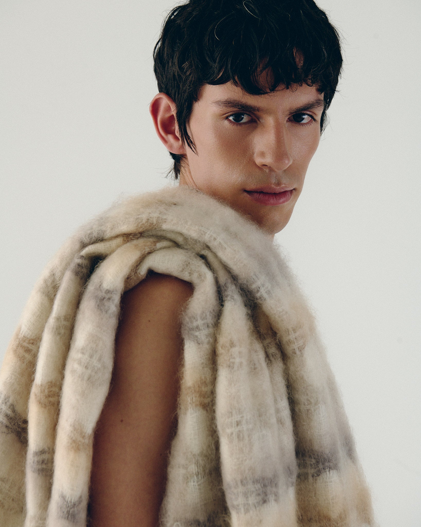 Mia Mohair Throw