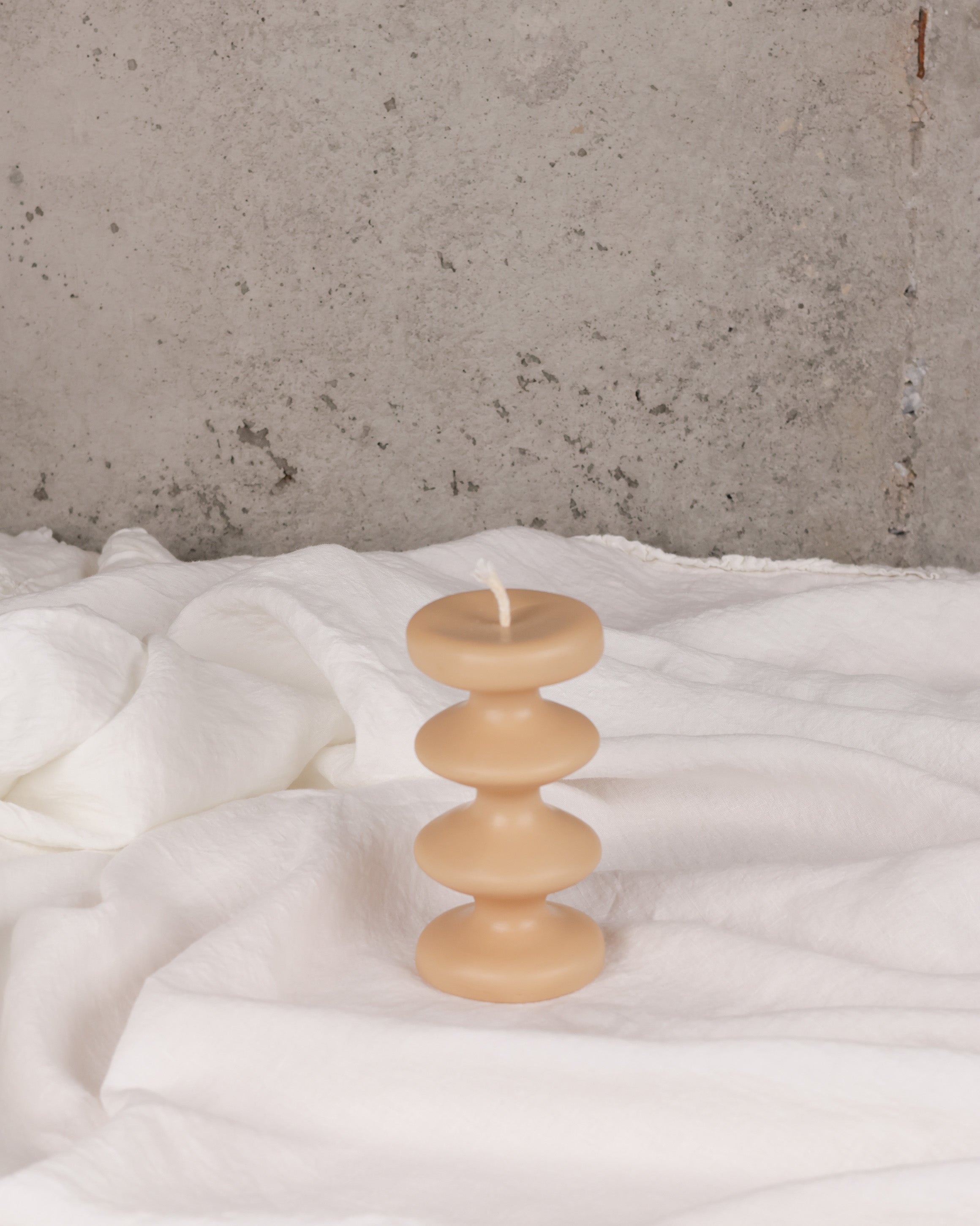 Big Mutatio Sculptural Candle