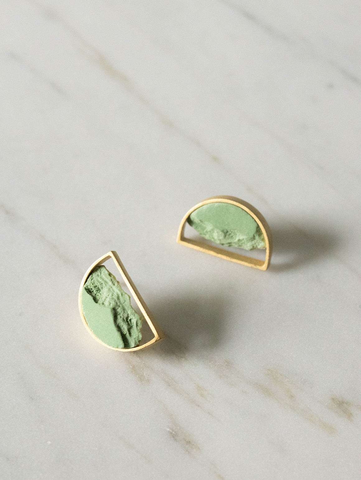 Fragmentos Half-Moon Earrings - Green Porcelain