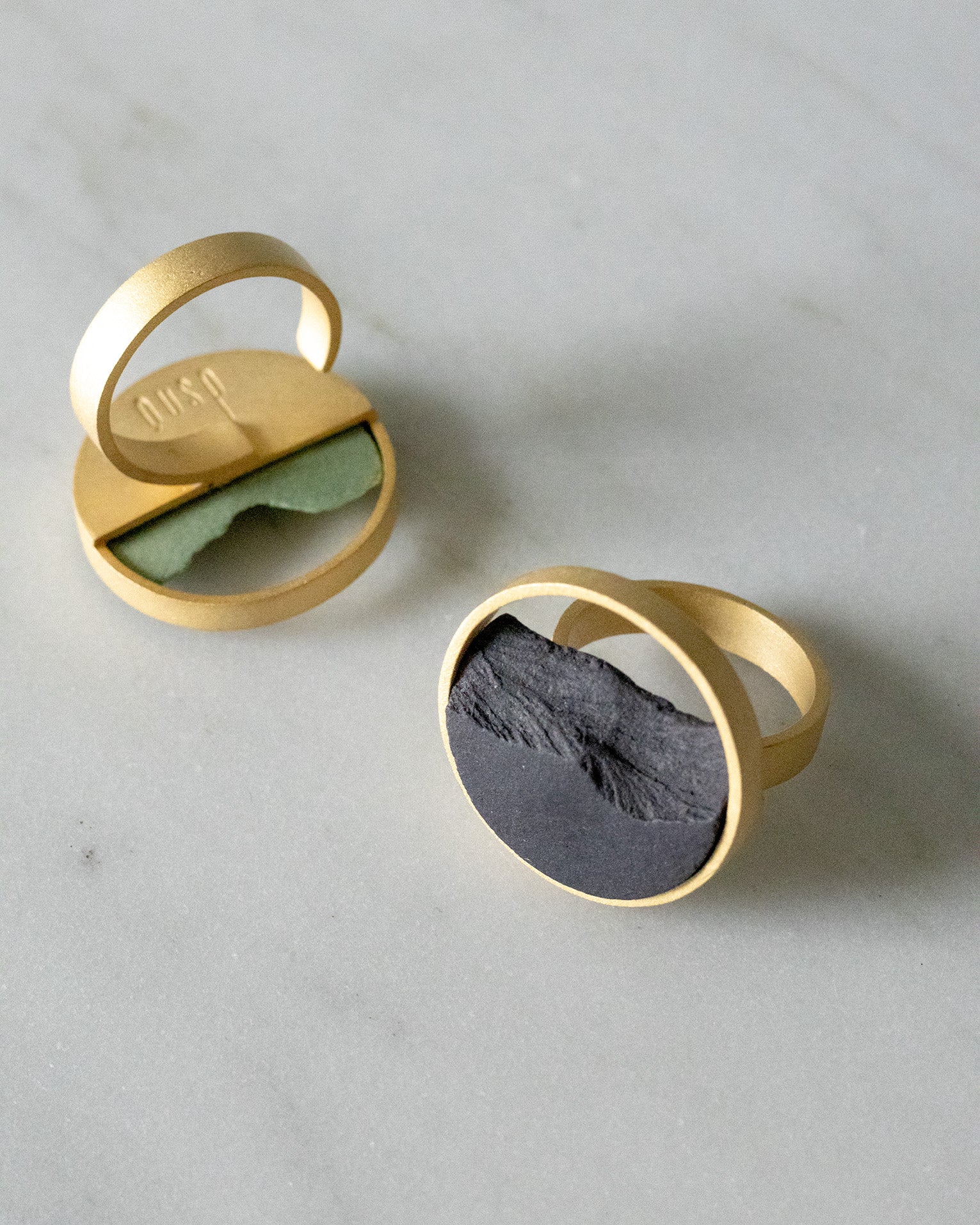 Fragmentos Ring - Black Porcelain