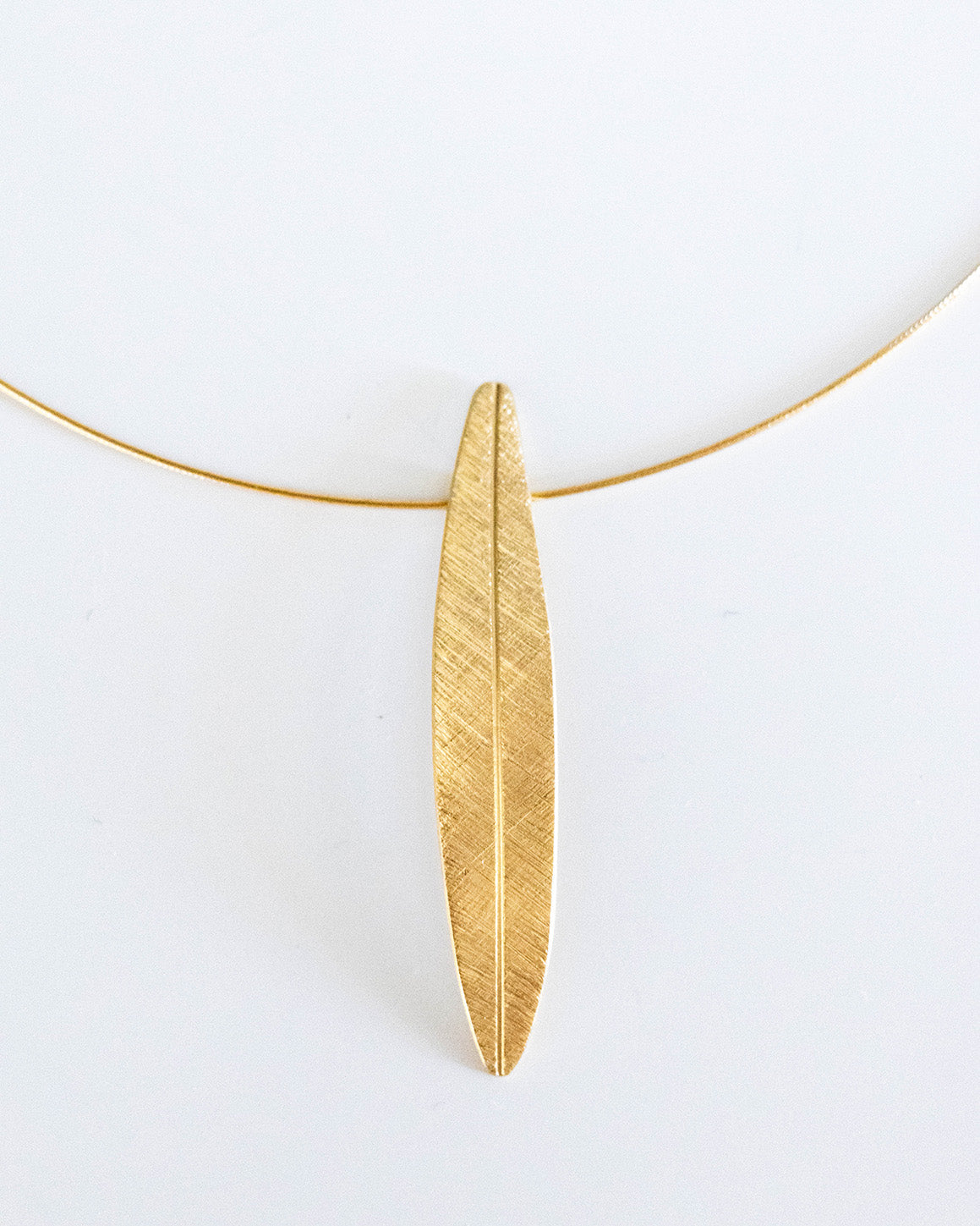 Olea Single Leaf Necklace