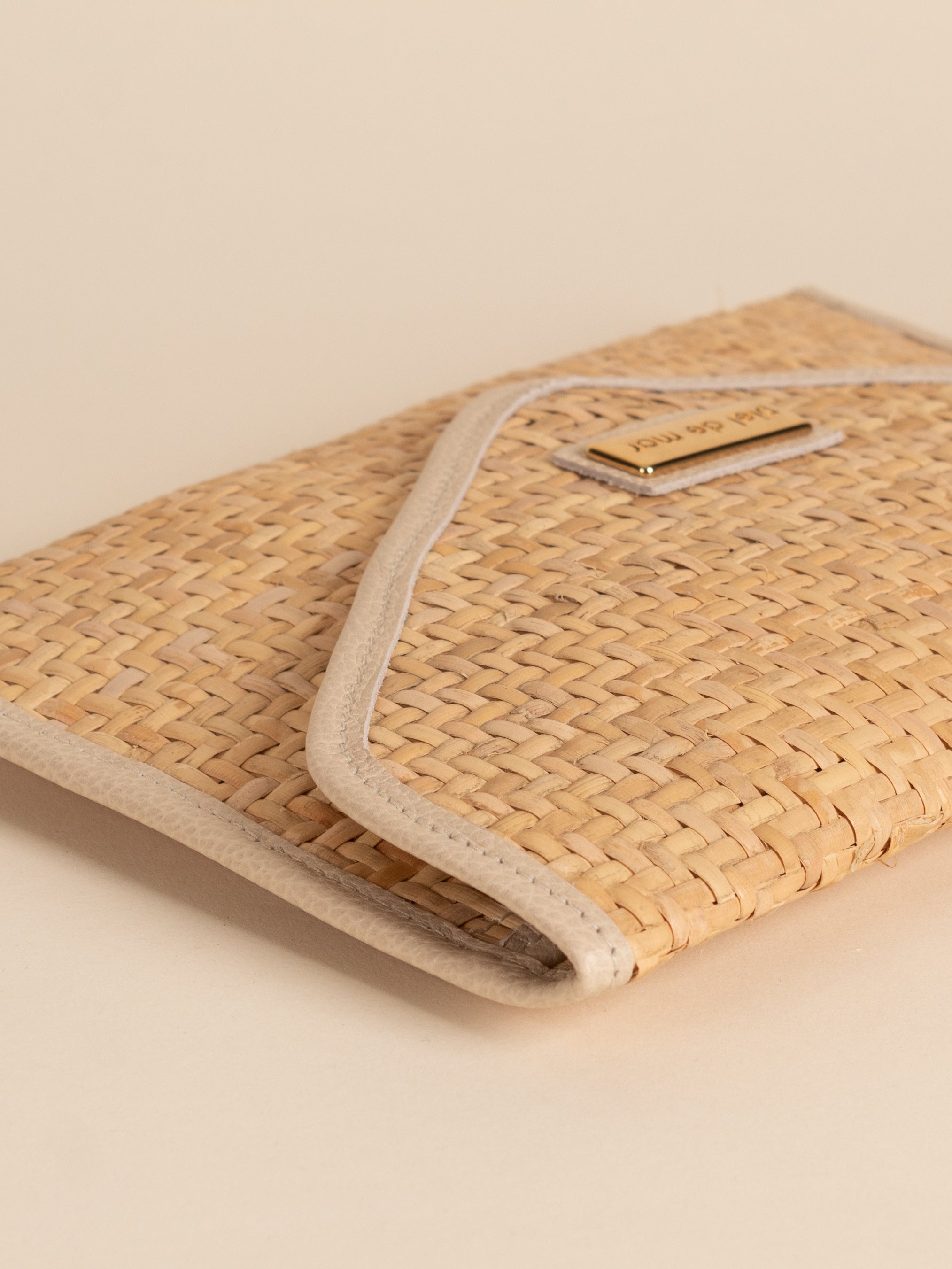 Anne Wicker Clutch - Natural Pebble