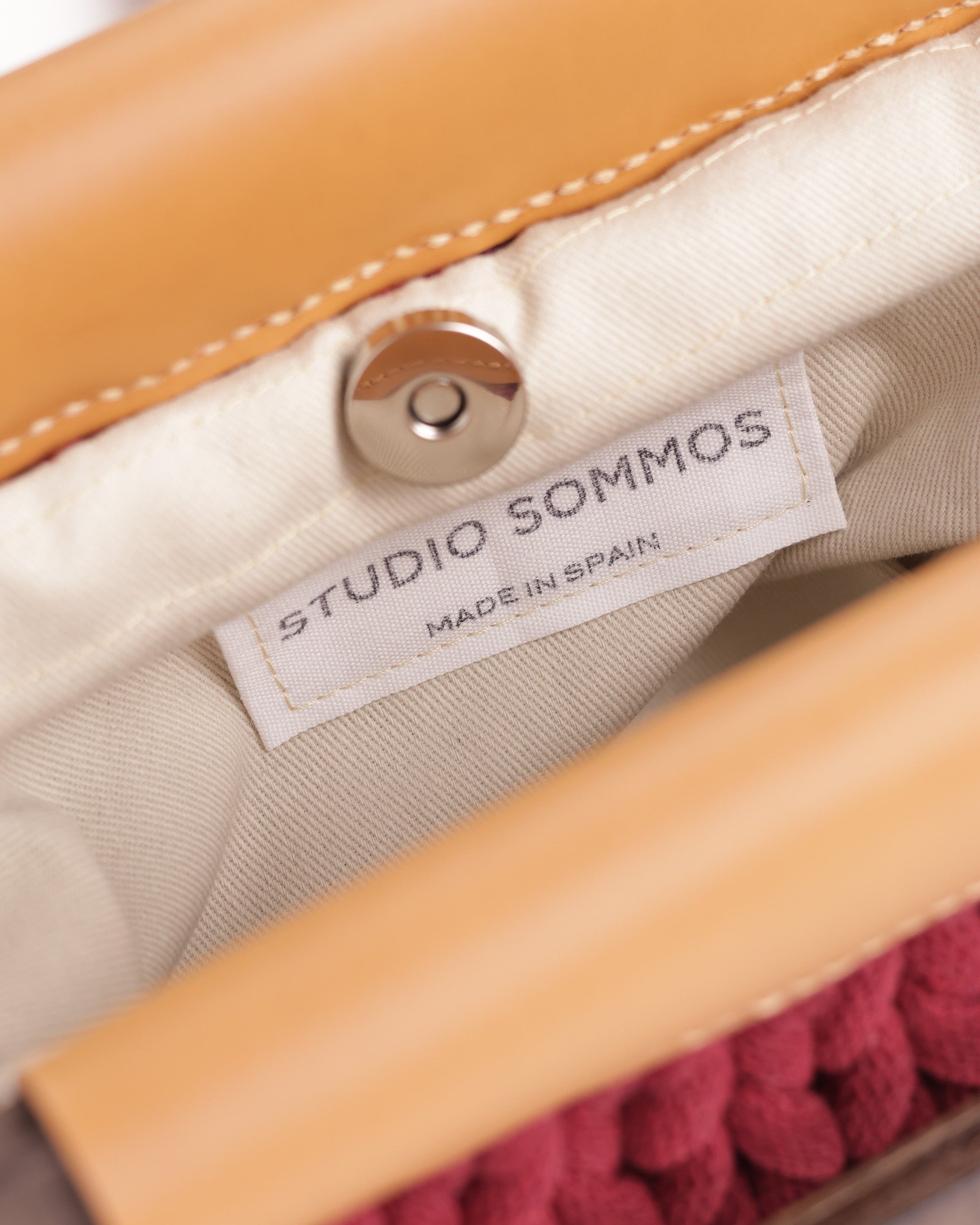 Vera Knitted Bag Burgundy Leather - Camel