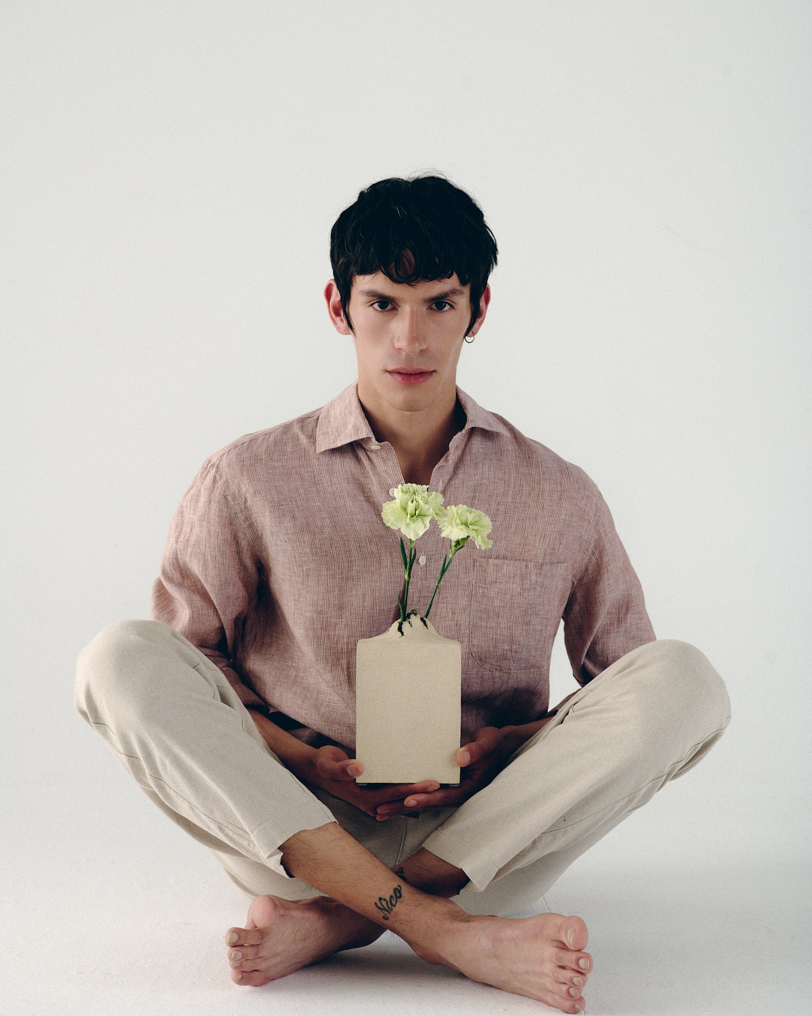 Kibo Vase Small - Beige Cement